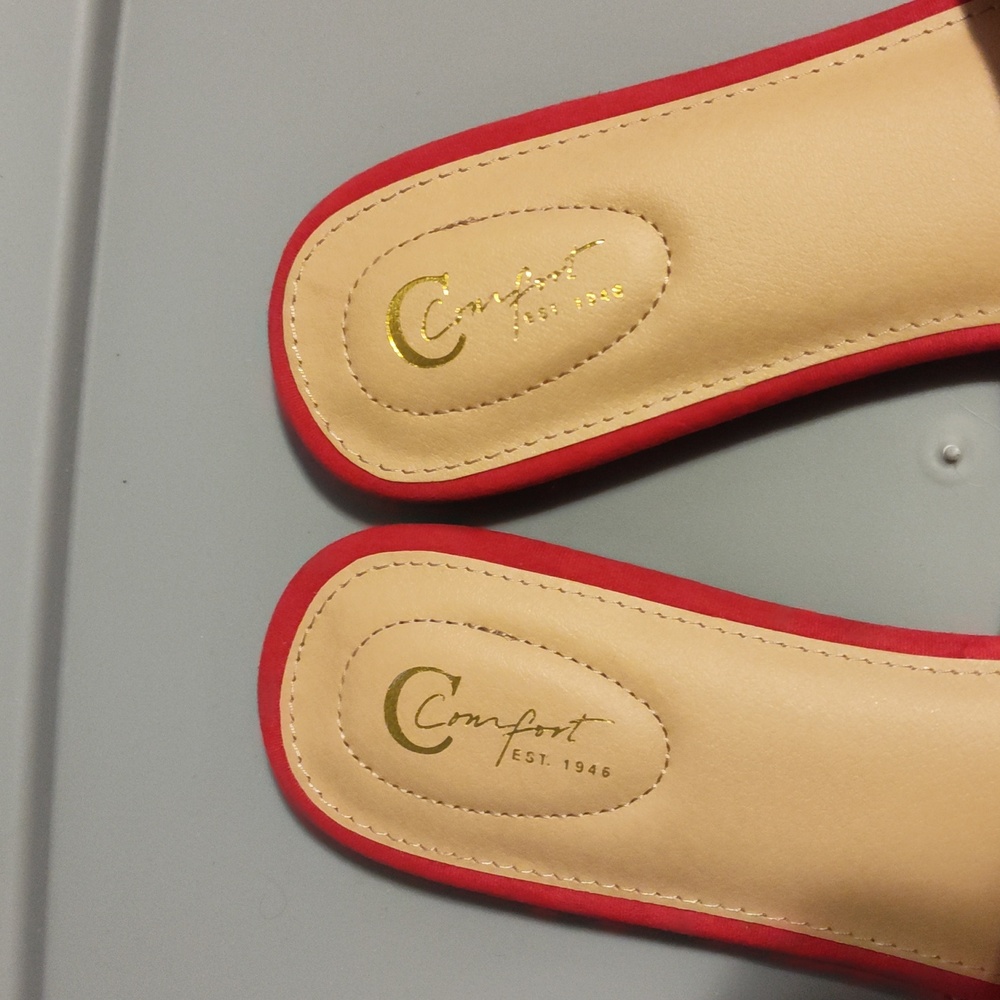 Sandals - Picture 5 of 8